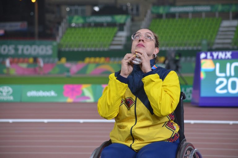 Érica Castaño, lanzando por la gloria paralímpica