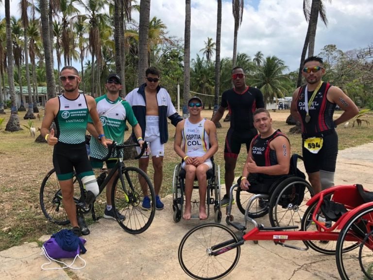 Once atletas compitieron en el último clasificatorio del Campeonato Nacional de Para-triatlón