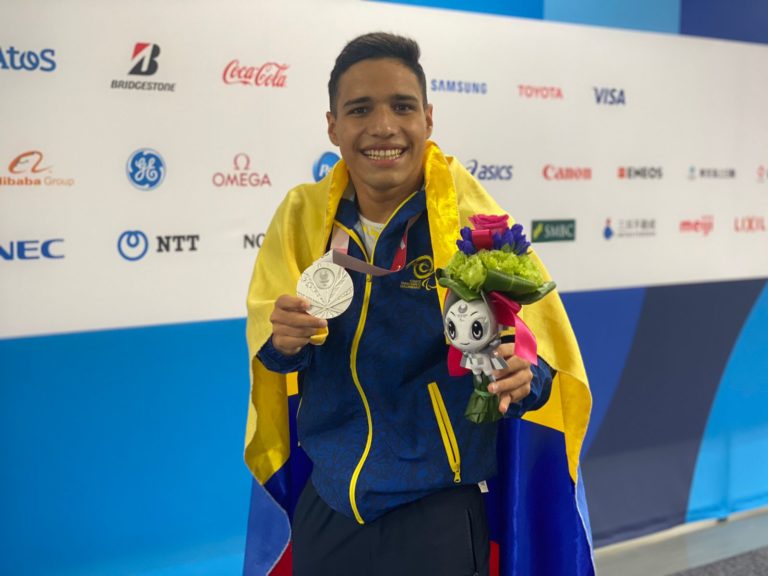 Carlos Daniel Serrano, quinta medalla de plata para Colombia en Tokio