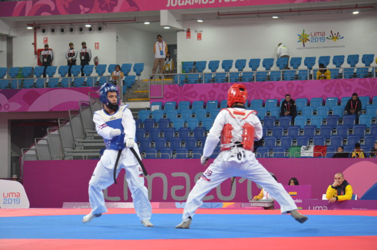 Las patadas giratorias también hacen del Para Taekwondo un espectáculo