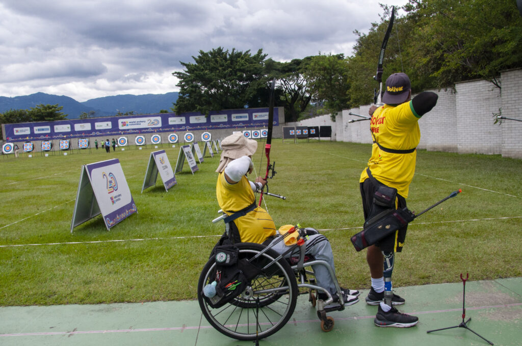 Deportistas de Para Tiro con Arco