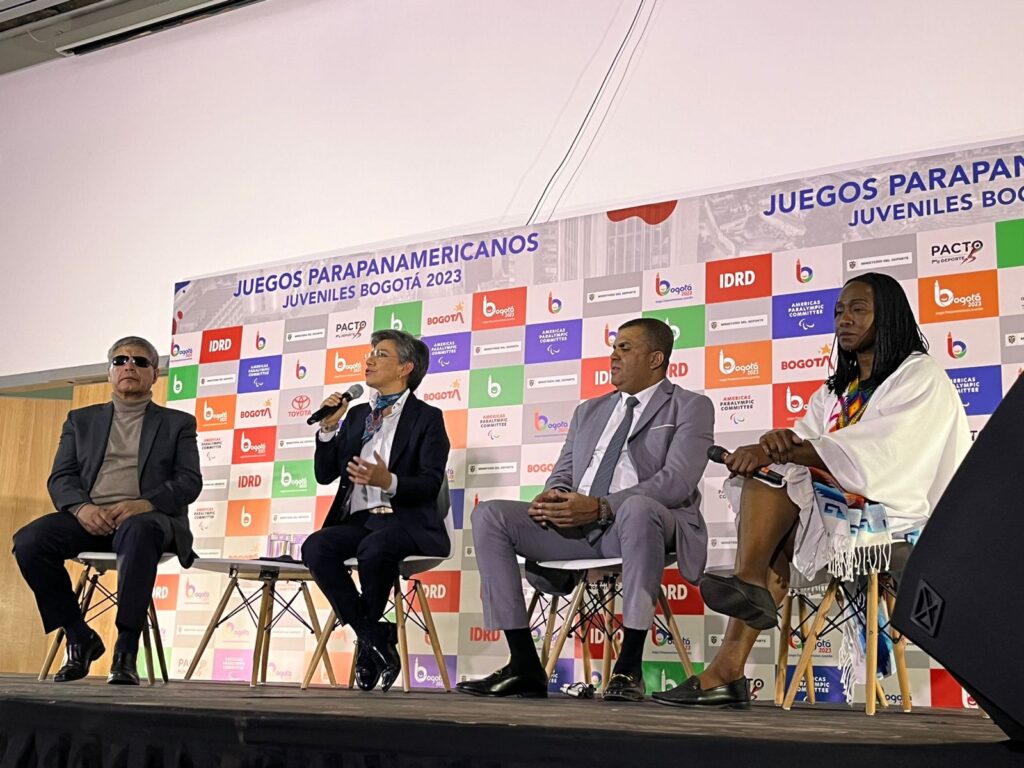 José Domingo Bernal, Claudia López, Julio César Ávila, María Isabel Urrutia