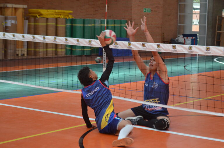 El voleibol sentado juvenil se prepara para los Parapanamericanos