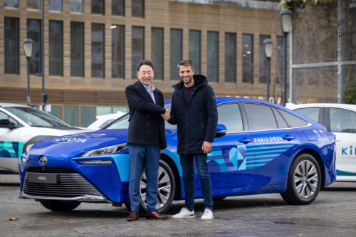 Yoshihiro Nakata, presidente y consejero delegado de Toyota Motor Europa y Tony Estanguet, presidente de París 2024