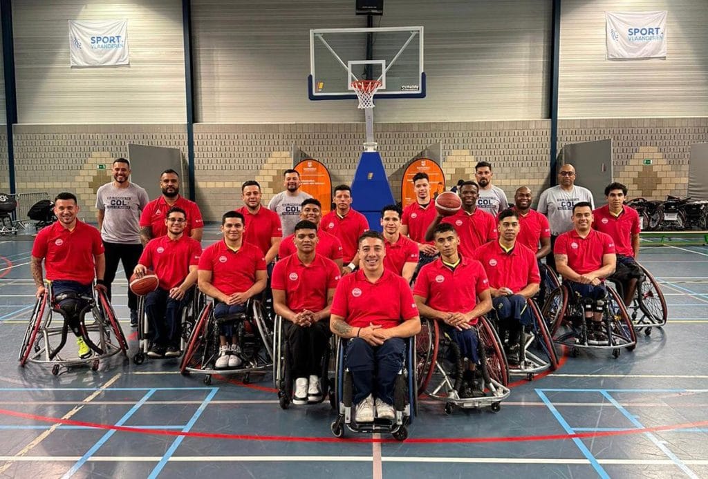 Equipo de Baloncesto en silla de ruedas