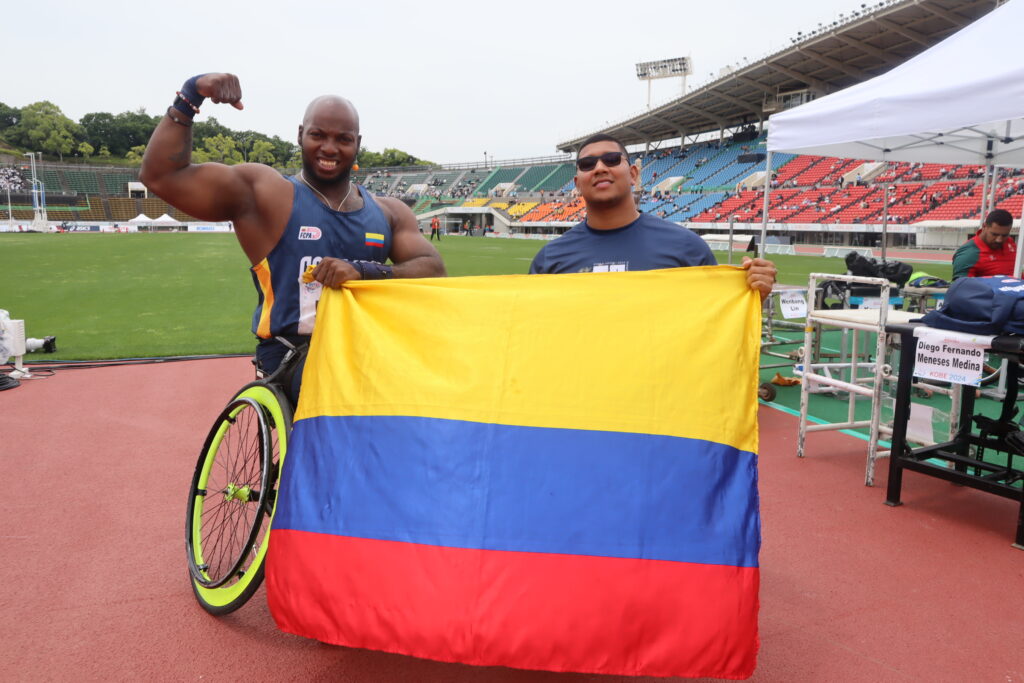  Mauricio Valencia y Diego Meneses 