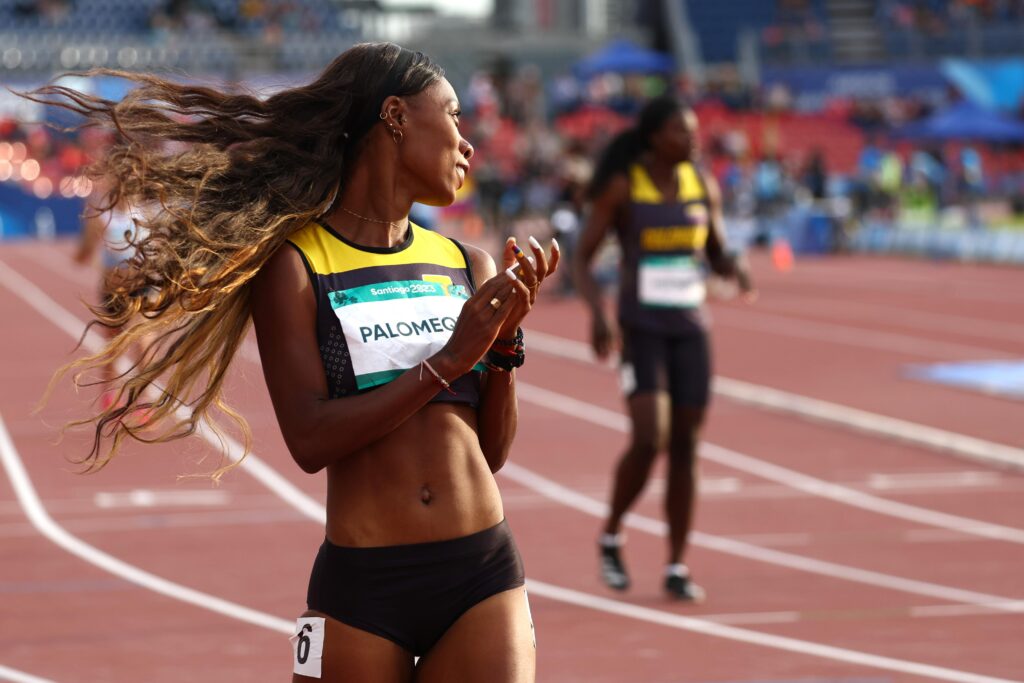 Karen Palomeque en competencia de Para atletismo