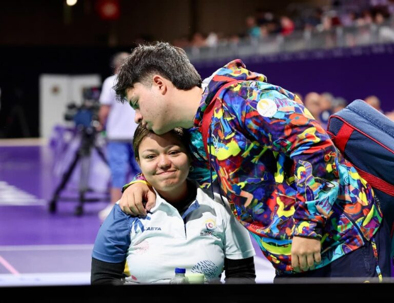 Con una medalla de Plata en Paranatación , una de Bronce en Boccia y 4 diplomas paralímpicos termina el cuarto día de Juegos para Colombia