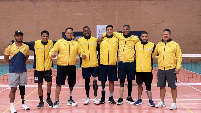 Selección Colombia Voleibol Sentadoen silla de ruedas