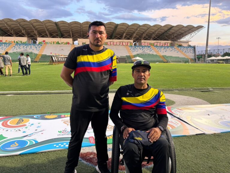 Héctor Ramírez y Jairo Fabián Burgos, oro recurvo